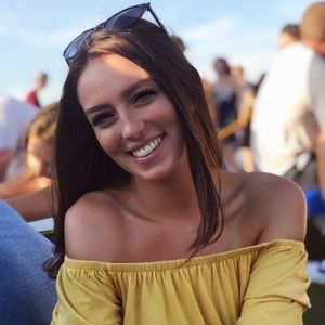 Meet your Posher, Victoria